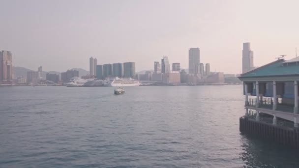 Hong Kong Star Ferry Heading Kowloon Aerial Drone View — 비디오