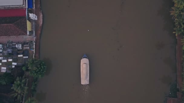 Houseboat Tour Kerala Backwaters Alleppey India Aerial Top Drone View — Stok video