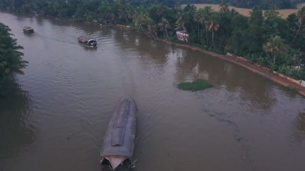 Houseboat Tour Kerala Backwaters Alleppey India Aerial Drone View — Vídeo de stock