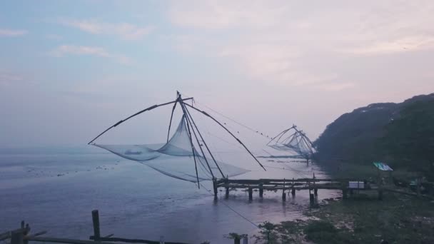 Traditional Chinese Fishing Nets Fort Kochi India Aerial Drone View — Vídeo de Stock