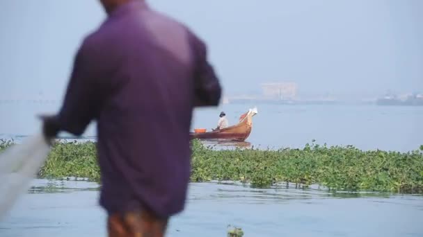 Local Fishermen Traditional Wooden Fishing Boat Travelling Fort Kochi Kerala — 图库视频影像