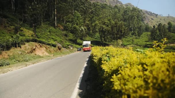 Passenger Bus Cars Driving Mountain Road Munnar Kerala India Surrounded — Video Stock