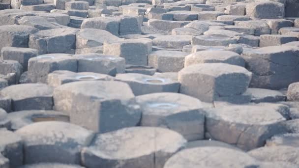 Hexagonal Geological Formations Close View Giant Causeway Northern Ireland — Wideo stockowe