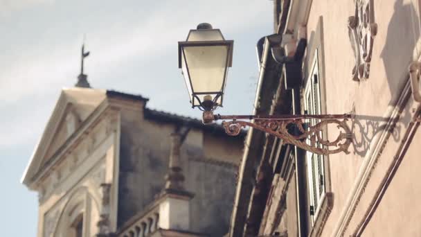 Traditional Old Street Lamp Building Wall Church Background Bracciano Town — 图库视频影像