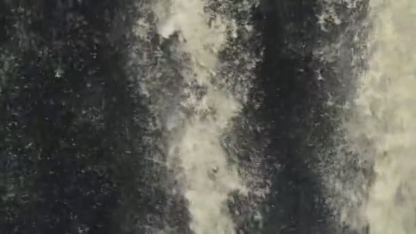 Tilt Shot Water Falling Cliff Chania Waterfall Kenya — Video Stock