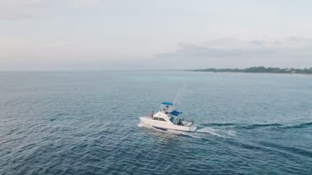 Deep Sea Fishing Boat Indian Ocean Watamu Malindi Kenya Aerial — Wideo stockowe
