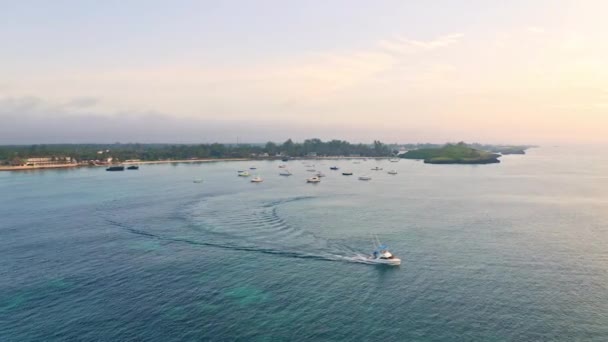 Глибокий Морський Рибальський Човен Світанку Індійському Океані Ватаму Малінді Кенія — стокове відео