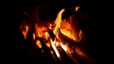 Bali 'de ev mutfak şöminesi