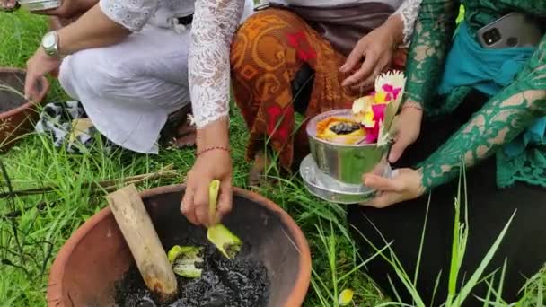 Ngaben Ceremonia Cremación Bali Indonesia Realiza Para Liberar Alma Una — Vídeos de Stock