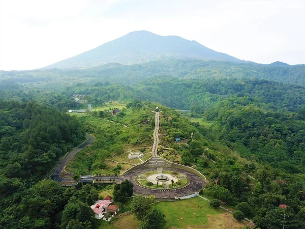 山の公共レクリエーション公園の美しい空中ビュー 西ジャワ州 インドネシア — ストック写真