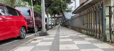 Haziran 2022, Batu City, Doğu Java, Endonezya. Batu City 'deki kaldırımların atmosferi sakin ve sakin..