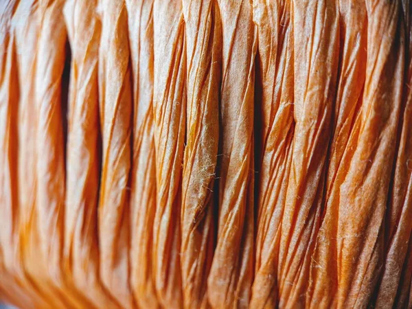 Samandan yapılmış ev gibi. Yakından bakınca güzel..