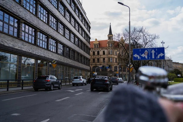 Cars on road on urban street in Wroclaw — Stock Photo