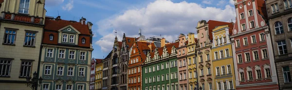 Edificios en la Plaza del Mercado en Wroclaw, pancarta - foto de stock