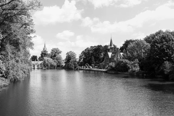 Başkentin güzel manzarası parkın en ünlü şehir simgesinin eyaleti