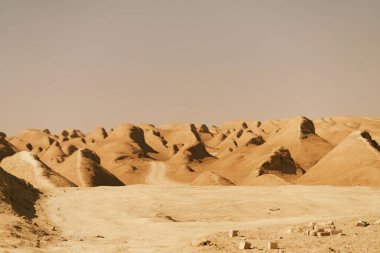 Qinghai 'deki çöl manzarası.