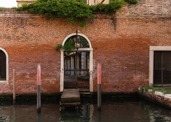 Fachada Encantadora Pitoresca Edifício Antigo Veneza Itália — Fotografia de Stock