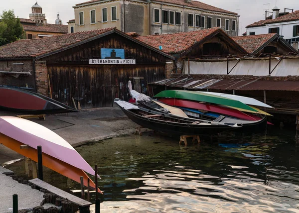 Kayıkhane - Venedik, İtalya 'da tekne ve gondollar için tamirhane 