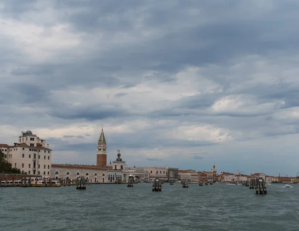 Красивый Пейзаж Венеции Лагуны Облачным Небом — стоковое фото
