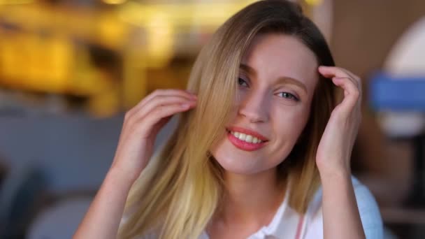 Close Beautiful Cheerful Blonde Female Sitting Restaurant Flirting Talking Camera — Stok Video