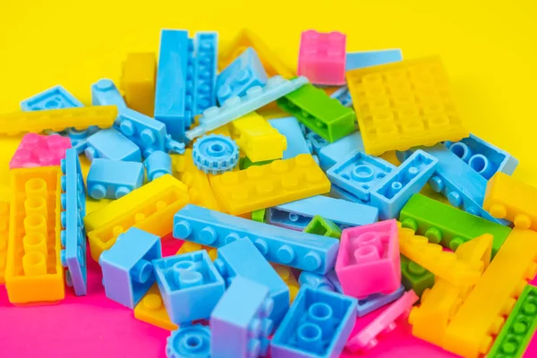 Istanbul Türkei Mai 2022 Buntes Spielzeug Aus Legosteinen Farbiger Hintergrund — Stockfoto