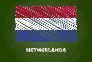 Yeşil tebeşir tahtası üzerinde tebeşir etkisi olan Hollanda bayrağı, el çizimi ülke bayrağı kavramı, Hollanda bayrağı olan yeşil karatahta, tebeşir dokusu, çocuklar için bayrak, sınıf materyali