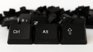 Ctrl alt kaydırma kısayolu metni beyaz bckground, bilgisayar terminolojisi, beyaz Ctrl alt kaydırma harfleri siyah klavyede, üst görünümde izole edilmiş klavye tuşları ile oluşturuldu