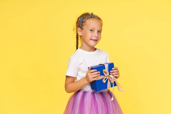 Portrait Little Cute Child Girl Funny Pigtails Holds Gift Box — Photo