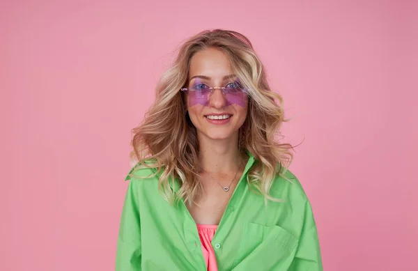 Portrait Pretty Cheerful Girl Wide Open Mouth Green Bright Shirt — Foto Stock