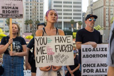 Roe, Wade 'e karşı. Los Angeles şehir merkezinde protesto. Yüksek kalite fotoğraf