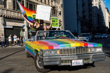 Roe, Wade 'e karşı. Los Angeles şehir merkezinde protesto. Yüksek kalite fotoğraf