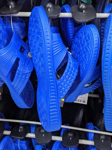 Kék Gumi Flip Papucs Strandra — Stock Fotó
