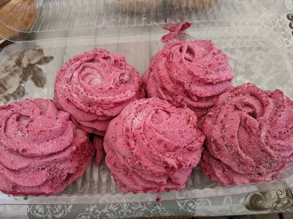Homemade Chocolate Cake Pink Icing — ストック写真