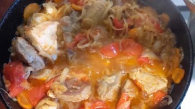 hot chicken with vegetables