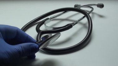 Doktor ve hemşire, tıbbi prosedürler.