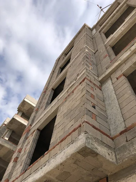 Canteiro Obras Com Uma Estrutura Concreto Céu — Fotografia de Stock