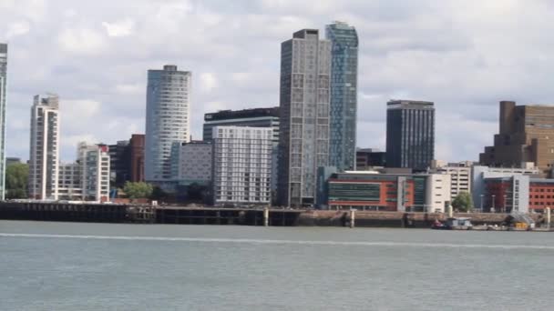 Beautiful Landscape Shot Liverpool City Skyline Present Liver Birds City — Stockvideo