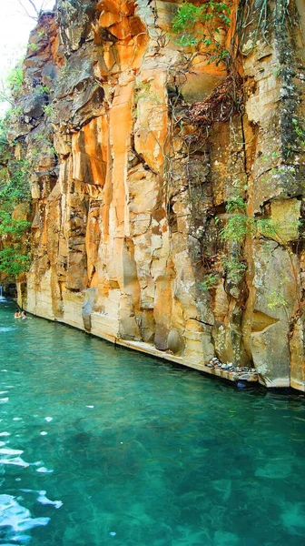 Water Source Wet Stones Dripping Water Small Lake Turquoise Water — Stockfoto