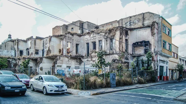 Old Abandoned Building Downtown Guadalajara Mexico Colonial Architecture Walls Illegal — Zdjęcie stockowe