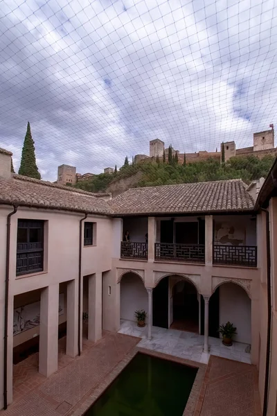 Colonial Architecture Arches Surrounded Vegetation Play Light Shadows Space Natural — Stock Fotó