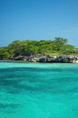 Chapala Gölü, Jalisco Meksika, gün batımında balıkçı tekneleriyle göl, gölde güneş yansıması, Meksika, Latin Amerika