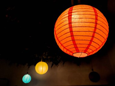 Çin Feneri veya Lampion el yapımı süsleme için..