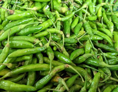 Yeşil biber yığını. Çili, yeşil, biber, arkaplan, desen, doku.