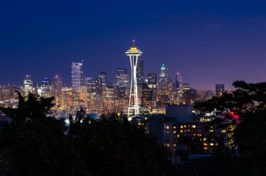 Seattle, şehrin tepesinde.