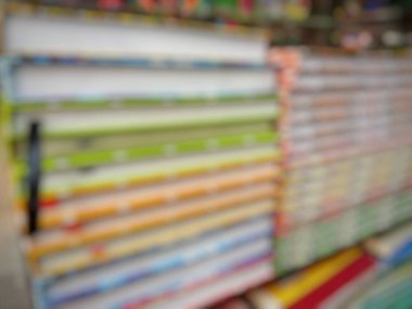 Bulanık kitap yığını. Soyut arkaplan