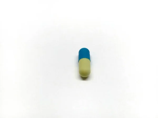 Cápsulas Medicina Farmacêutica Sobre Fundo Branco Fechar — Fotografia de Stock