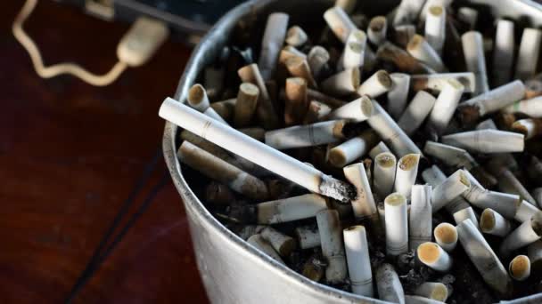 Extinguish Cigarette Ashtray Full Butt Cigar Stop Smoking Concept Unhealthy — Stockvideo