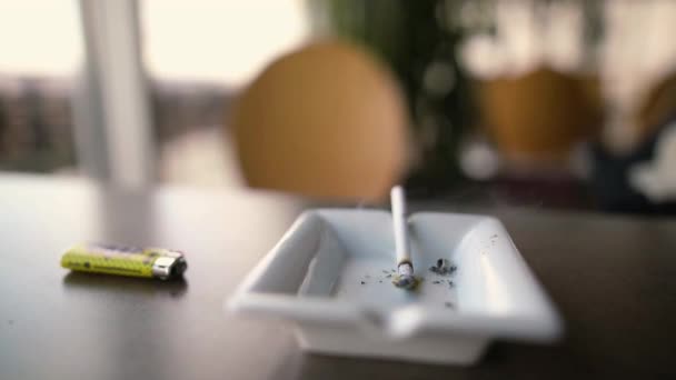 Fumée Cigarette Dans Cendrier Fumer Nuit Santé Cessez Fumer Arrière — Video