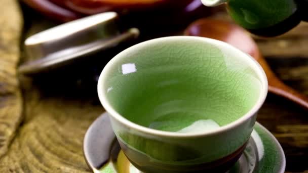 Bebida Chá Verde Derramando Água Doce Tempo Pausa Bebidas Refresco — Vídeo de Stock