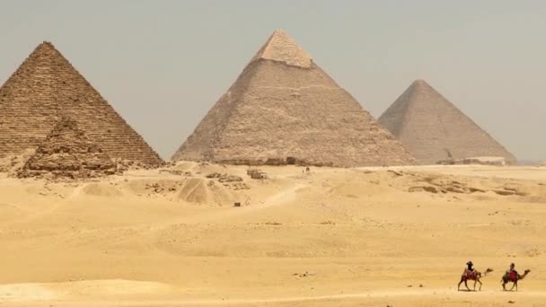 Piramit Kahire Anıtı Gökyüzü Anıtı Taştan Arazi Arka Planda Antik — Stok video